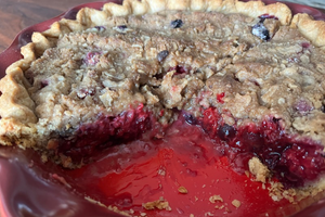 Berry Crumble Pie